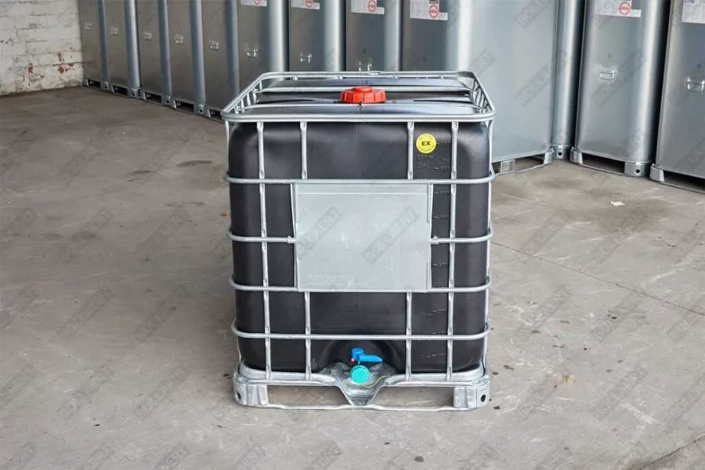 IBC container ZWART op metalen of kunststof pallet - professioneel gecleand
