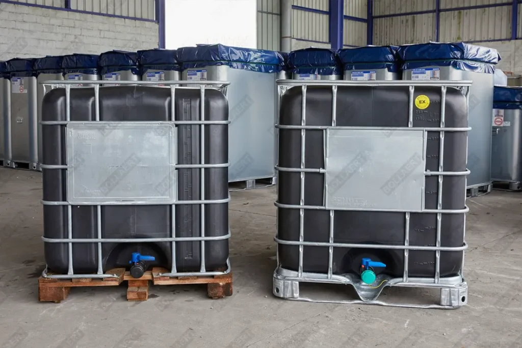 IBC container ZWART op metalen of kunststof pallet - professioneel gecleand