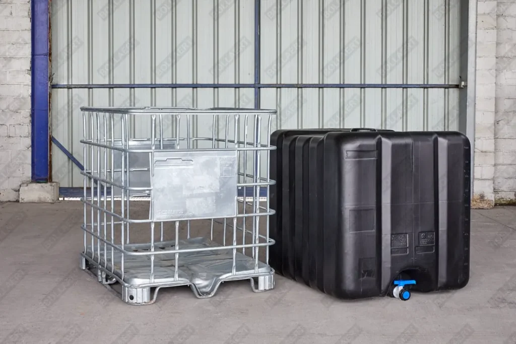 IBC container ZWART op metalen of kunststof pallet - vernieuwd